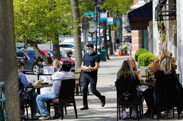 A photo of outdoor diners in Greenwich, Connecticut